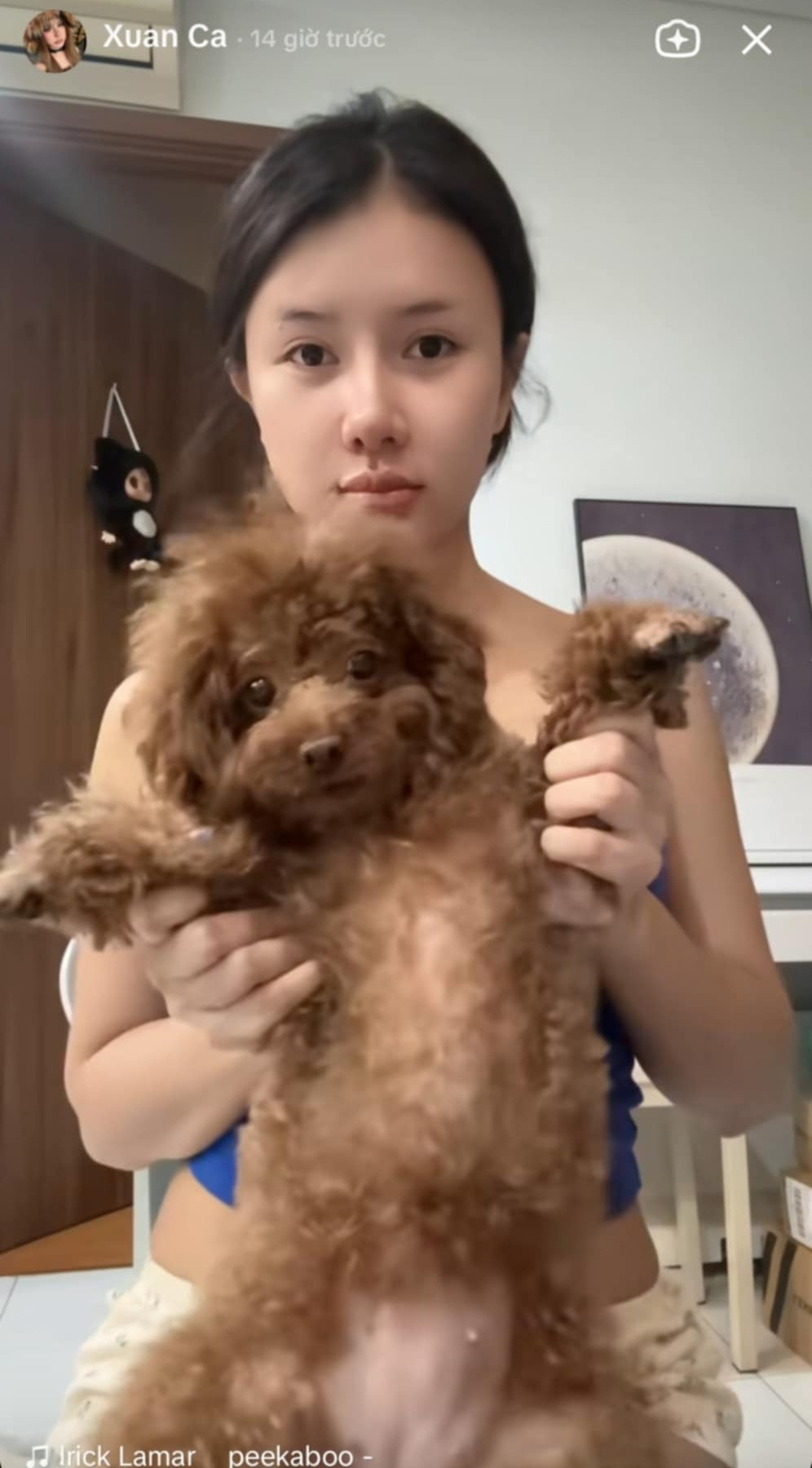 Nhiều người bày tỏ bất ngờ với nhan sắc không son phấn của Xuân Ca nhưng cũng không ít người khẳng định đây là chuyện bình thường vì "ai chẳng muốn lên sóng được lung linh".