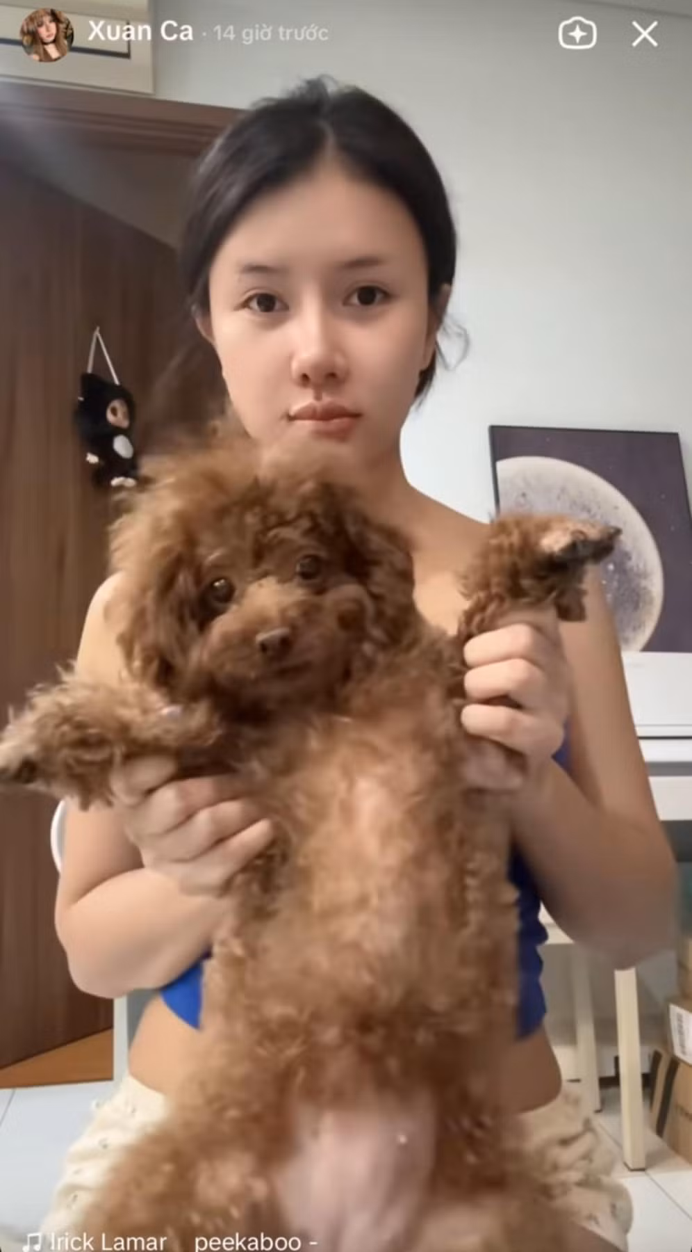 Nhiều người bày tỏ bất ngờ với nhan sắc không son phấn của Xuân Ca nhưng cũng không ít người khẳng định đây là chuyện bình thường vì "ai chẳng muốn lên sóng được lung linh".