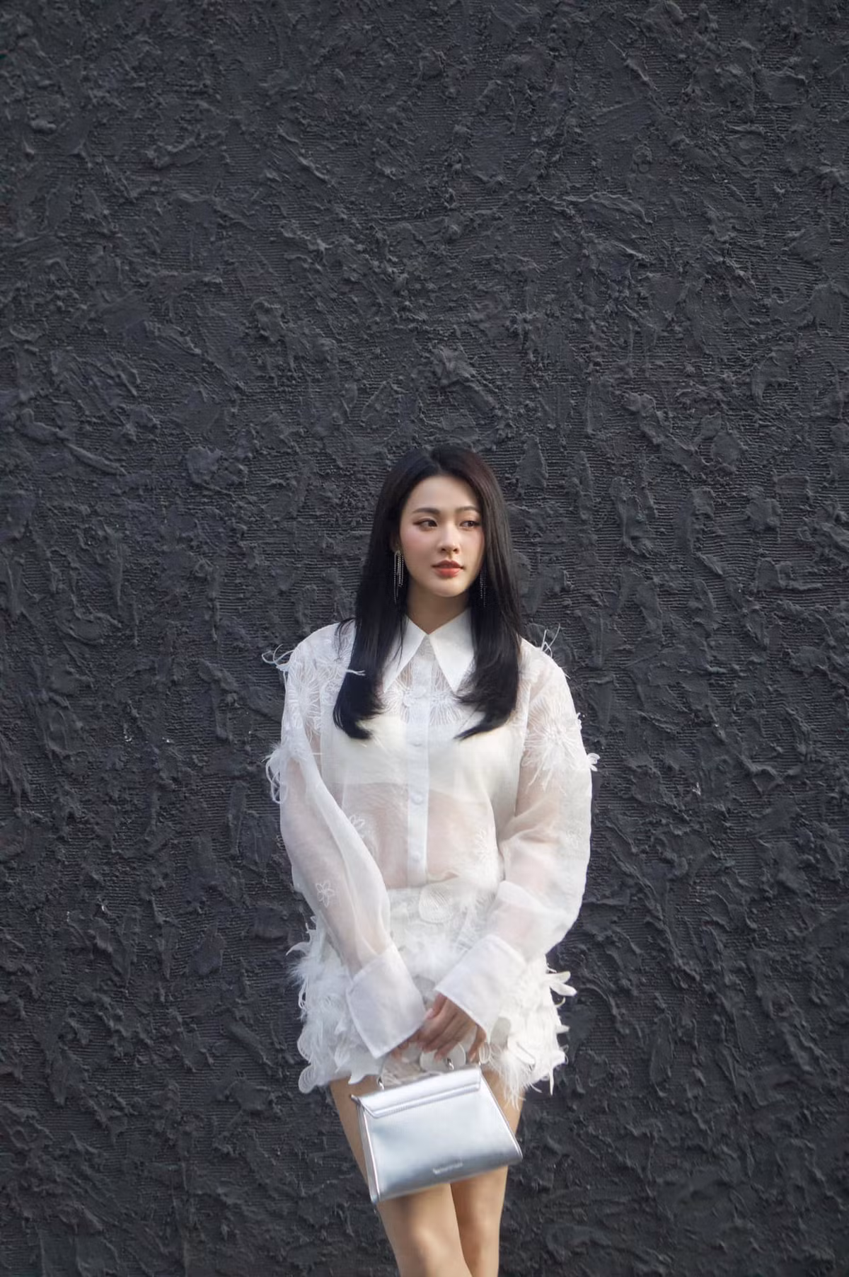 Nhắc đến Minh Trang, nhiều người thường nhớ đến hình ảnh nữ tính, nhẹ nhàng nhưng không kém phần cá tính.