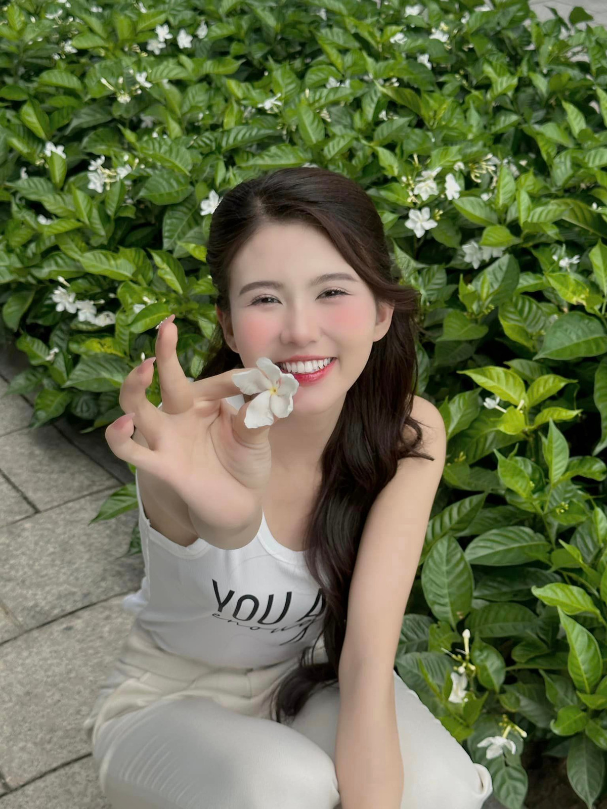 Với gương mặt bầu bĩnh, đáng yêu, Quỳnh Trang từ lâu đã định hướng bản thân theo đuổi phong cách thời trang trẻ trung, năng động.