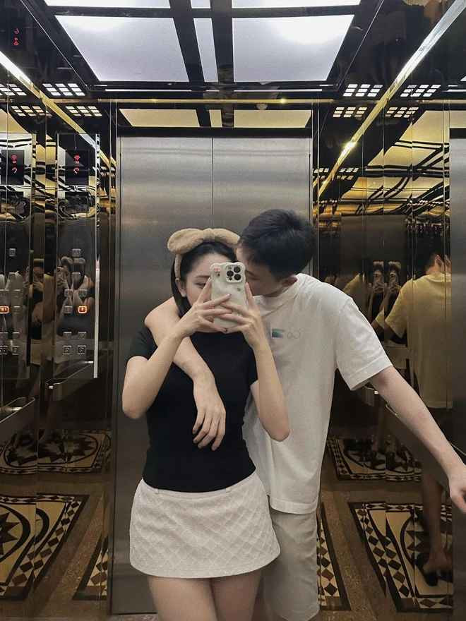 Sau khi tìm hiểu thì thấy bộ môn đang “hot” này khá thú vị, mang lại nhiều lợi ích cho sức khỏe và phù hợp để Ngọc Linh cùng bạn trai tham gia nên đã rủ bạn trai tham gia cùng.