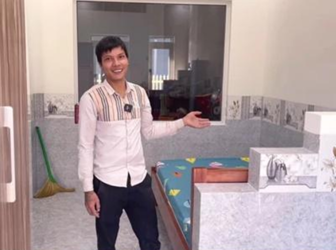 Lộc Fuho đã thành công lấy lại được thiện cảm với người hâm mộ bởi lối nói chuyện hài hước, chân chất của mình. Chỉ 1 năm sau đó, kênh YouTube của hiện tượng mạng này đã cán mốc 1 triệu lượt đăng ký.