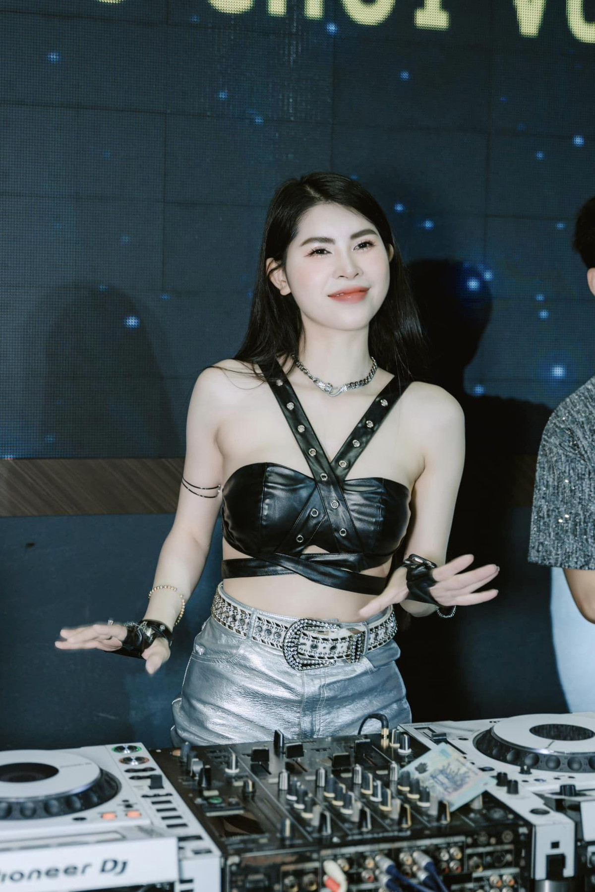 Thanh Trà hiện đang là người mẫu ảnh, diễn viên, DJ tự do tại Hà Nội.