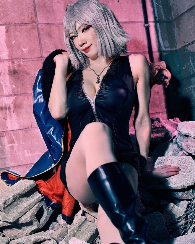 Nhiều người cho rằng @Makina_Jeanne đã phẫu thuật chuyển giới. Tuy nhiên, cosplayer này khẳng định anh chưa bao giờ động dao kéo.