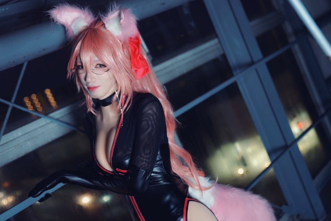 @Makina_Jeanne là một trong số những cosplayer nổi tiếng bậc nhất Nhật Bản bởi vẻ ngoài quến rũ khi diện những bộ trang phục bó sát.