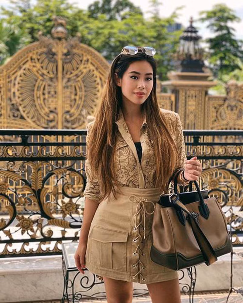  Tiên Nguyễn là tiểu thư nhà tỷ phú Johnathan Hạnh Nguyễn là 1 trong những người khai thác triệt để sức ảnh hưởng trên MXH. Tài khoản Instagram cũng trở thành công cụ gần gũi để nàng cô nàng chia sẻ về đời sống với người theo dõi.