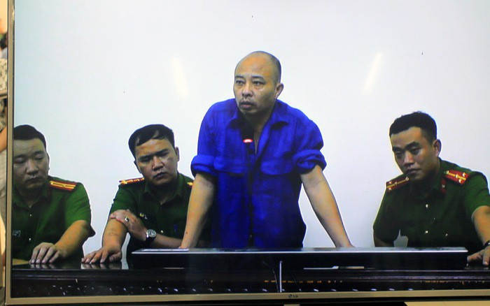 Nguyễn Xuân Đường hầu tòa với tư cách "Người có quyền lợi và nghĩa vụ liên quan" trong một vụ án mới đây.