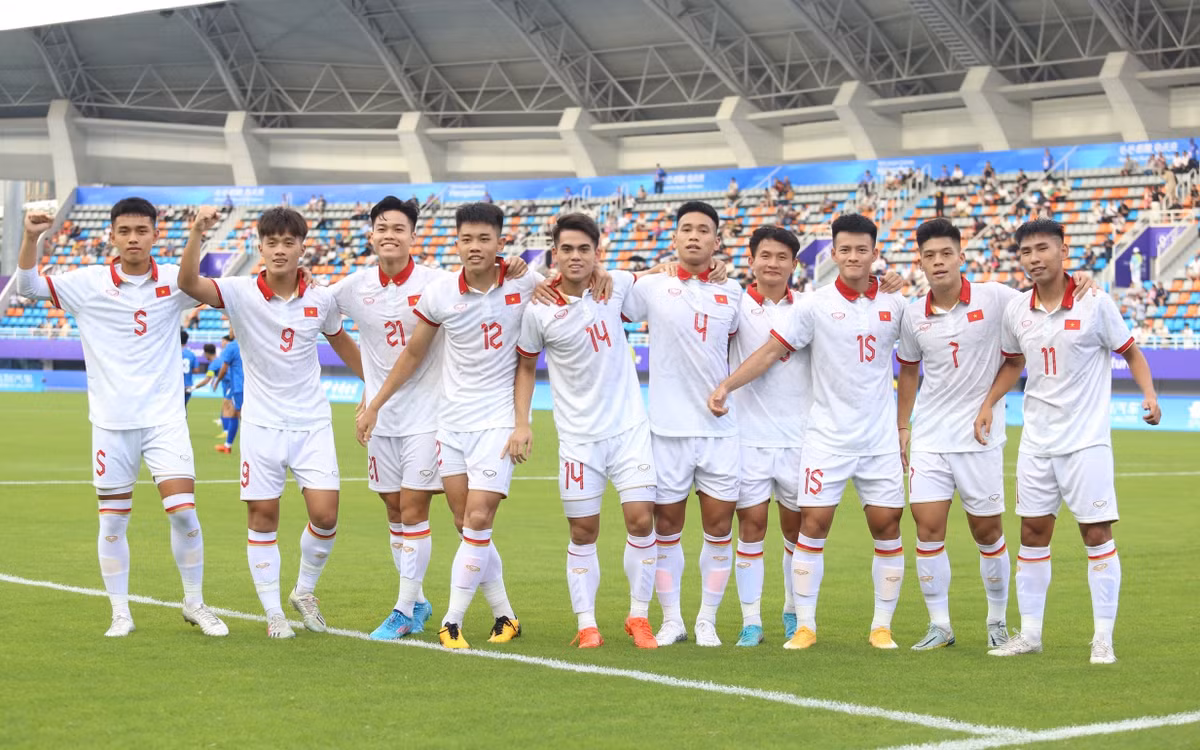 Thang Mong Co 4-2, Olympic Viet Nam phai chinh lai hang phong ngu-Hinh-4