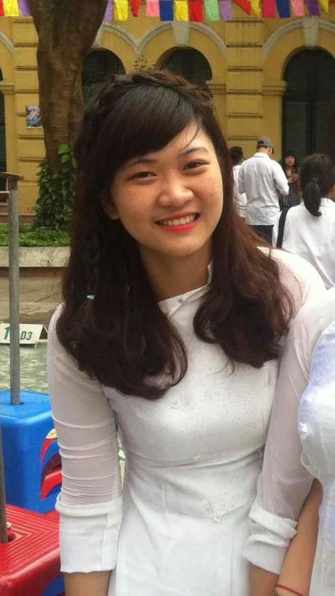 Lê Bống từng nặng đến 70kg, chính bản thân hot girl này còn hài hước so sánh ngày đó trông mình như một hình tròn.