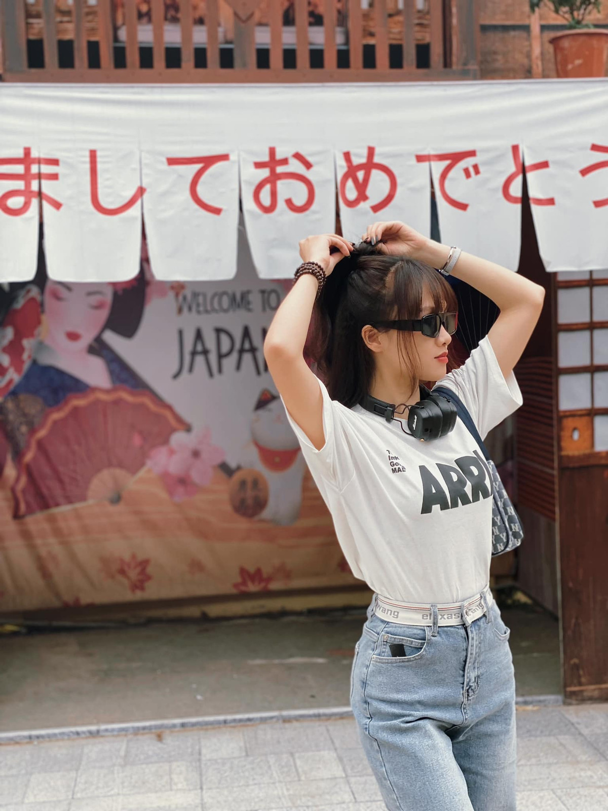 Sự toàn diện của hot girl Hà thành nhận được nhiều lời khen ngợi.