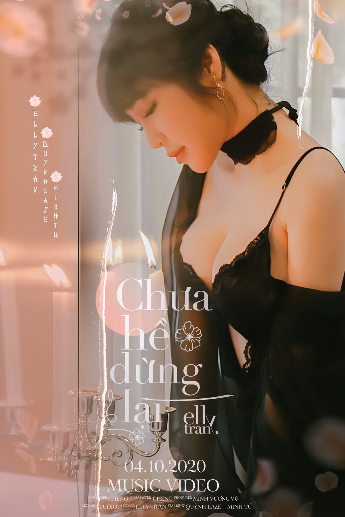 Sau khi trở lại với những bộ ảnh vô cùng nóng bỏng của mình, hot mom Elly Trần tiếp tục gây bất ngờ khi tuyên bố sẽ lấn sân sang lĩnh vực ca hát.