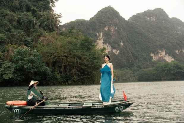 "Anh sẽ suy nghĩ đến việc mở quán quần áo, chứ mẫu như này mà không mở thì thật là phí", Thành Chung bình luận dưới bài đăng của vợ