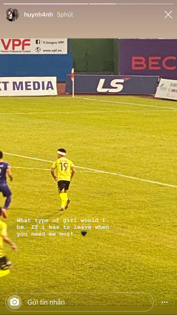 Nhìn lại nhiều tháng bên nhau của cầu thủ Quang Hải và bạn gái Huỳnh Anh, dù vướng nhiều thị phi nhưng không thể phủ nhận cặp đôi có vô số khoảnh khắc cực ngôn tình.