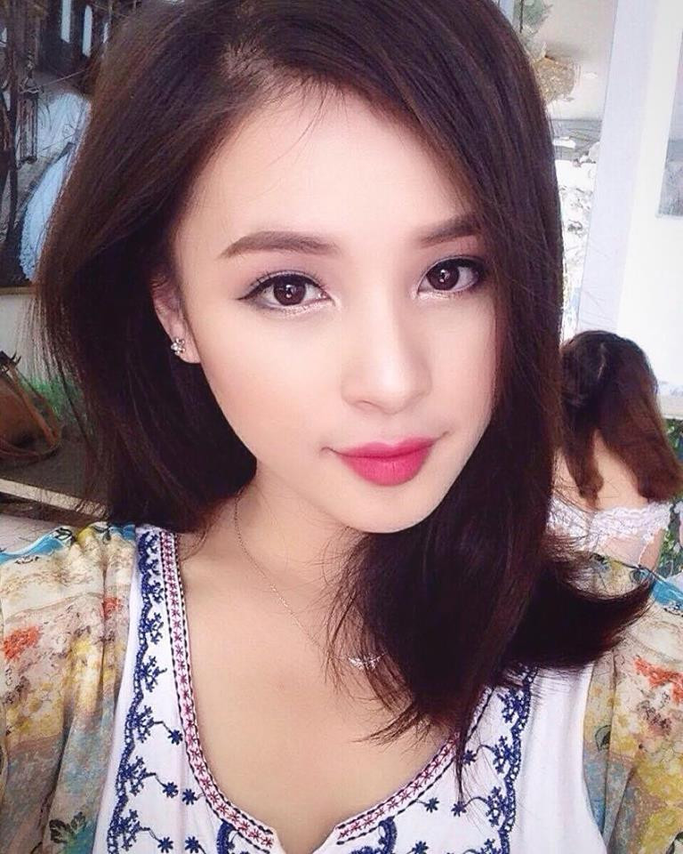 Sự thay đổi ngoại hình của Hương Thảo nhận được sự phản hồi tích cực của các fans và cô nàng cũng không ngần ngại động viên bạn bè hay giảm cân theo cách khoa học.