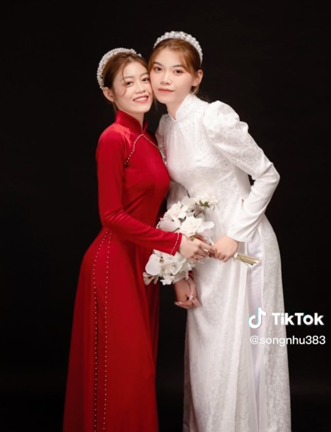 Đến nay, đám cưới của cặp đôi LGBT này vẫn đang được dân tình hết mực quan tâm.