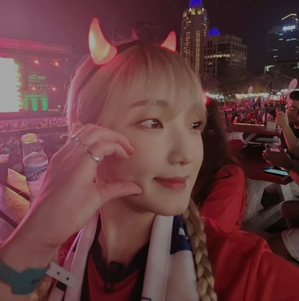 Đặc biệt là đối với những video theo kiểu "ăn thùng uống vại", dẫn đến nhiều hệ lụy về sức khỏe khi nạp khối lượng đồ ăn lớn vào cùng một lúc.