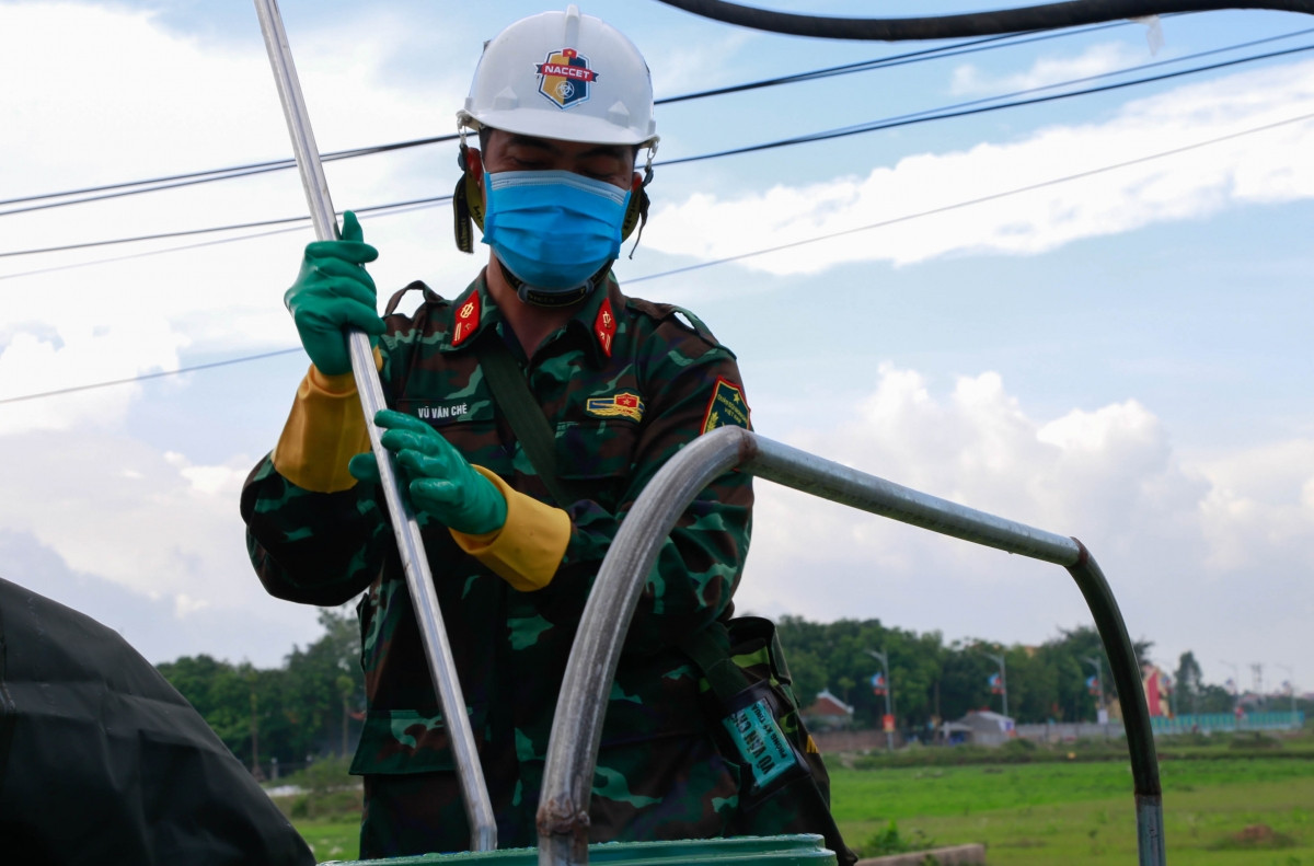 Bao gồm những xe đặc chủng, tiêu tẩy đa năng hiện đại, bình phun khử khuẩn đặc chủng.