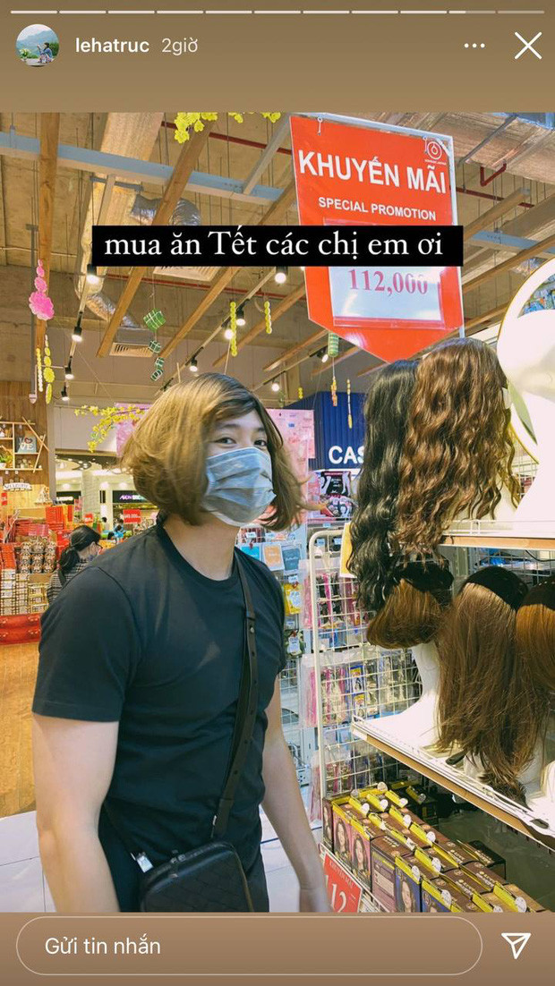 Mới đây trên Instagram, Hà Trúc bất ngờ đăng loạt ảnh của một... bà cô cơ bắp nào ấy, nhĩn kĩ mới biết hoá ra là anh bạn trai cơ trưởng.