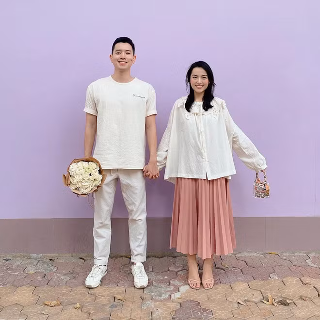 Co truong tre nhat Viet Nam bong bi ban gai bien thanh 