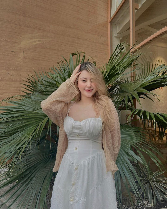 Trong khi đó, dân mạng tố Wilson thì tự nhận mình đã chụp ảnh 12 năm nên chỉ nhìn ảnh thôi cũng biết là kéo ra hay bóp vào.