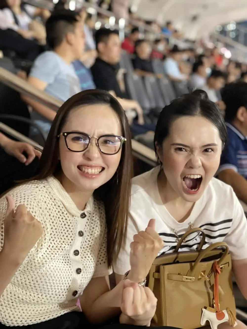 Cuộc sống viên mãn của hai ái nữ nhà cựu chủ tịch CLB Sài Gòn khiến nhiều người ngưỡng mộ