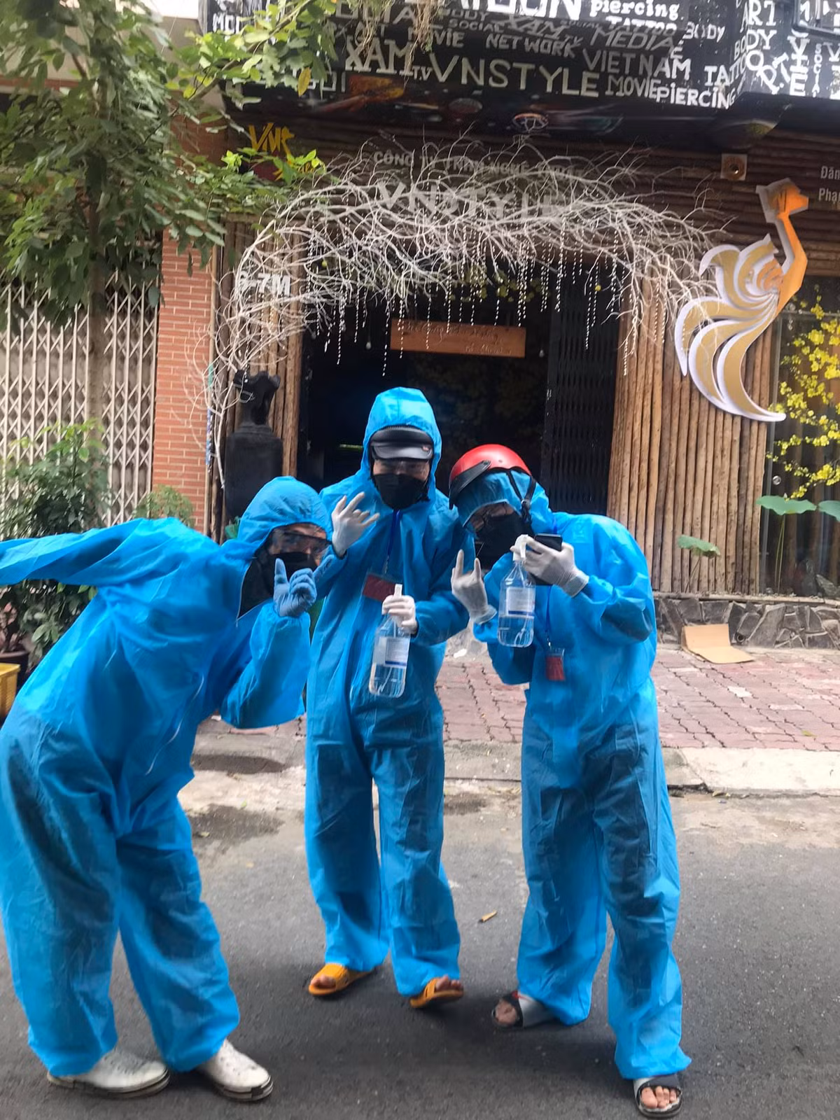 Điều quan trọng không phải ngoại hình mà đó là bạn đã làm được gì báo hiếu bố mẹ, người thân và giúp ích cho xã hội.