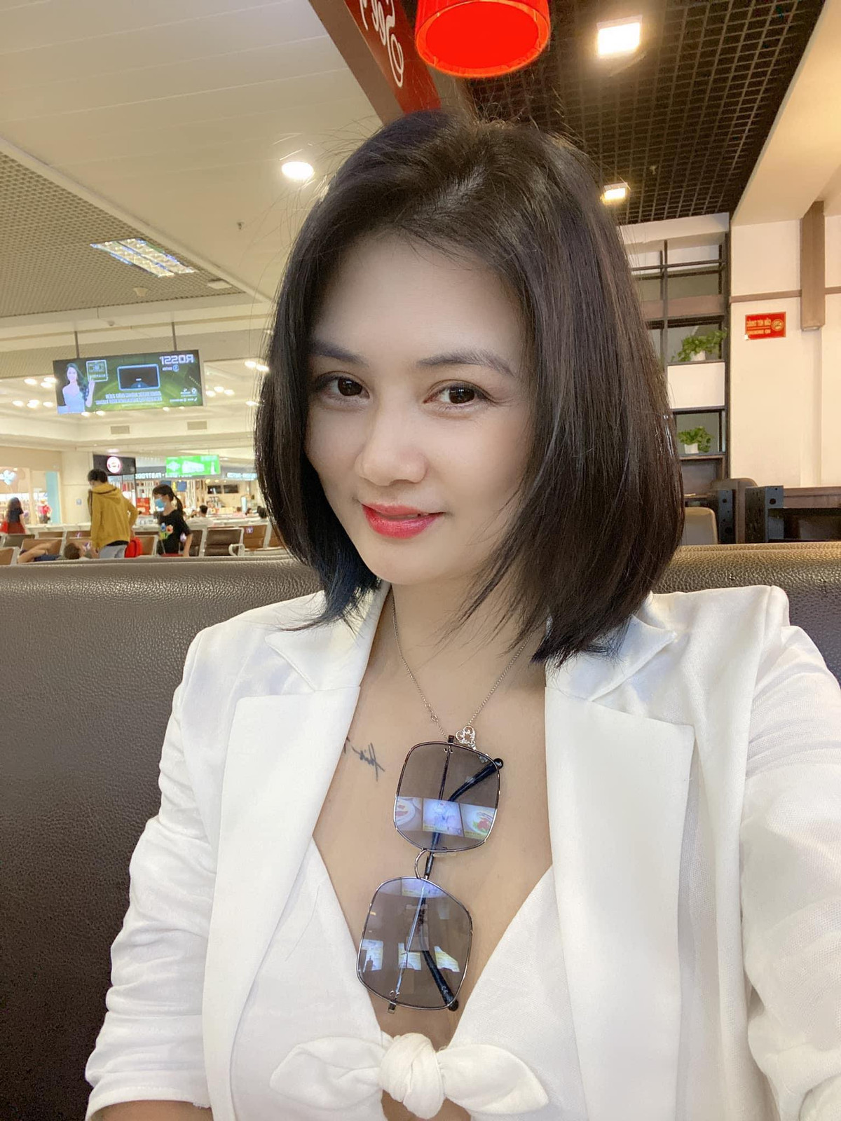 Sống vì gia đình, lạc quan và đam mê thể thao giúp Kim Huệ vượt qua nhiều sóng gió cuộc đời.