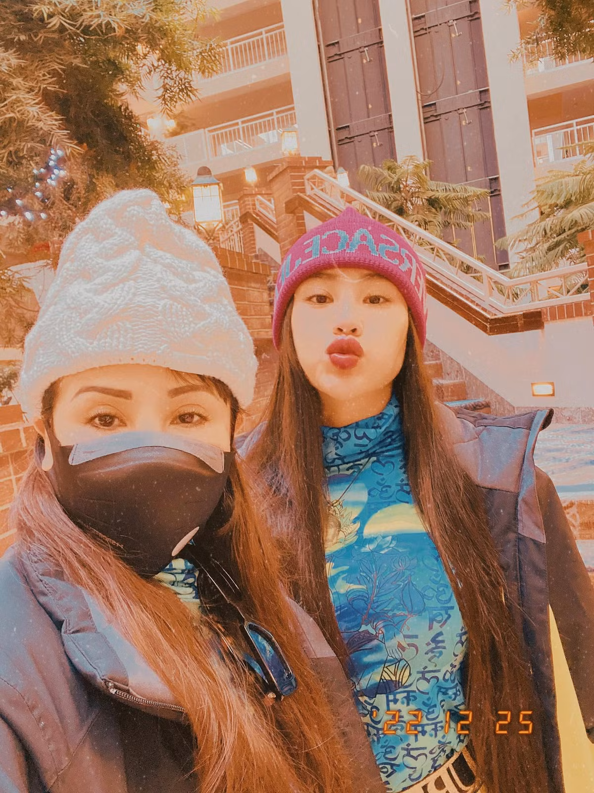 Đây cũng là dịp Lucy Trang Nguyễn chào đón sinh nhật tại California, Mỹ.