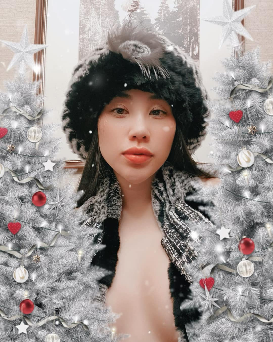 Bẵng đi một thời gian, Lucy Trang Nguyễn im hơi lặng tiếng, hóa ra cô gái này dành thời gian cho việc học tập tại nước ngoài, lập nghiệp ở vai trò một doanh nhân trẻ.