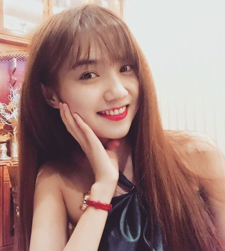 Thời điểm đó, Ái Thy được se duyên cho một chàng trai 26 tuổi, là trưởng phòng kinh doanh bất động sản. Cả hai có màn ghép đôi thành công, cùng bấm nút hẹn hò.