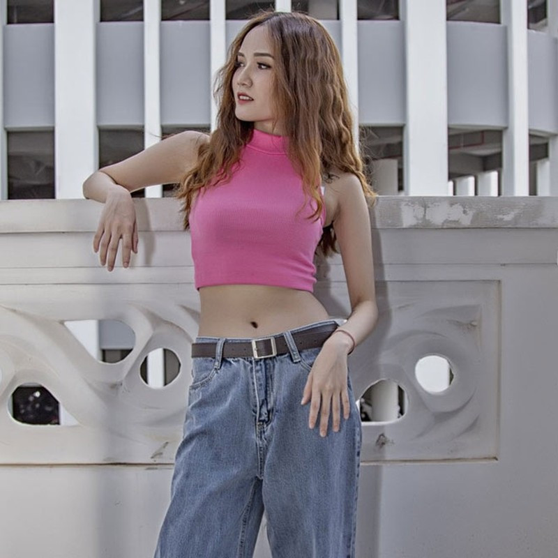 Ái Thy hiện tại vẫn còn độc thân. Trên trang cá nhân, cô thường xuyên đăng tải những điều tích cực, lạc quan, sống hết mình vì công việc và những mối quan hệ xứng đáng.