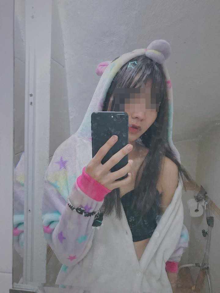 Cùng xem lại những hình ảnh xinh đẹp của chàng trai Jimmy khi giả làm con gái.