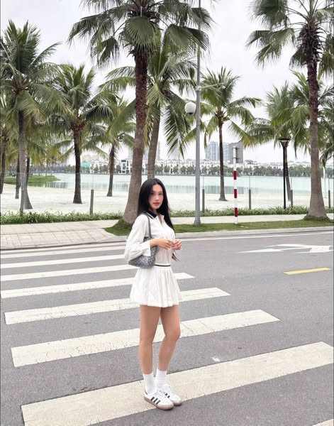 Vóc dáng của Doãn Hải My.