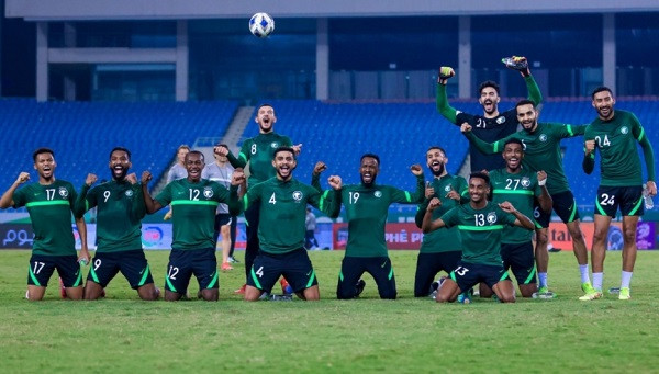 Thua toi thieu truoc A Rap Xe-ut, doi tuyen Viet Nam chua co diem-Hinh-28