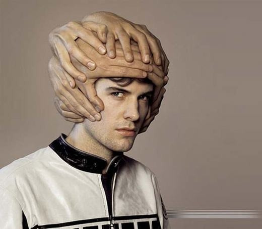 Bạn có thấy chiếc mũ này "kinh dị" không?