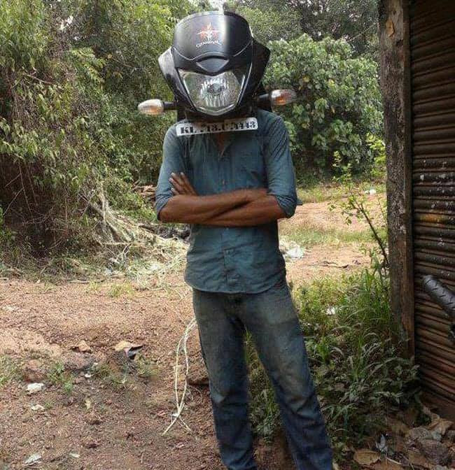 Nhưng chiếc mũ bảo hiểm không chỉ bảo vệ cho đầu bạn, giảm thiểu nguy hiểm phần đầu nếu tai nạn xảy ra mà giờ đây nó còn khiến bạn trở nên nổi bật trên đường.