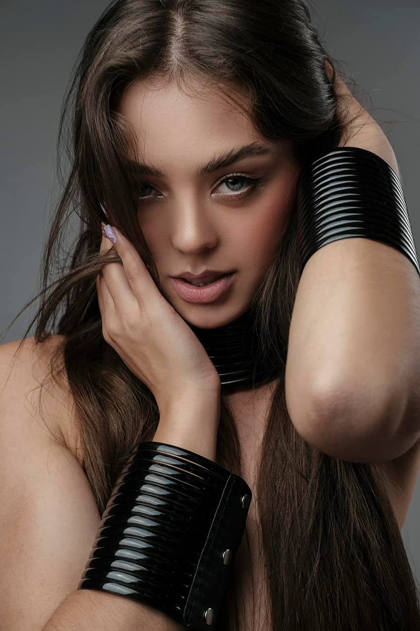 Dianka luôn ghi điểm bởi gương mặt xinh như thiên thần cùng vóc dáng chuẩn mẫu. Bên cạnh đó, cô nàng cũng là cái tên được nhiều thương hiệu, nhãn hàng săn đón