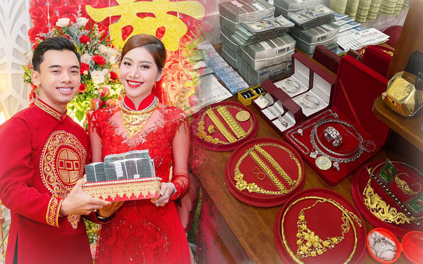 Cách đây chưa lâu, một đám cưới tại An Giang cũng khiến netizen phải choáng váng với màn trao cửa hồi môn. Thậm chí, nhiều người còn miêu tả, cô dâu phải nhận 30 phút mới hết phần bố mẹ cho.