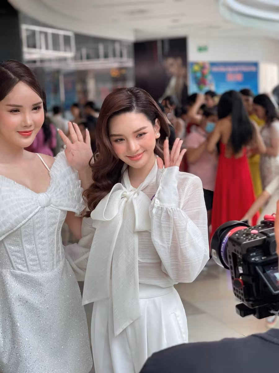 Đan Tiên sinh năm 1999, cô nàng sở hữu vẻ đẹp thanh thoát và nữ tính.