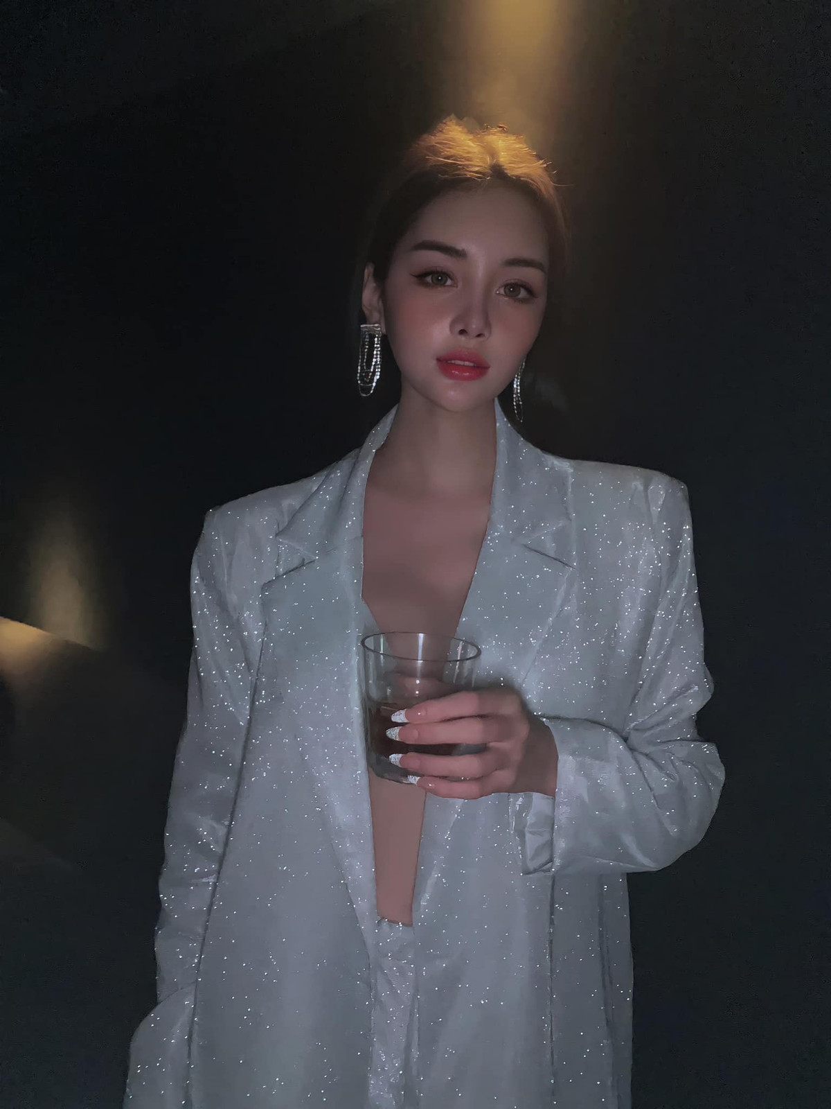 Hình ảnh tại buổi casting của cô nhận được nhiều lời khen. Đan Tiên cao 1m68 - Số đo 3 vòng: 84-64-87cm.