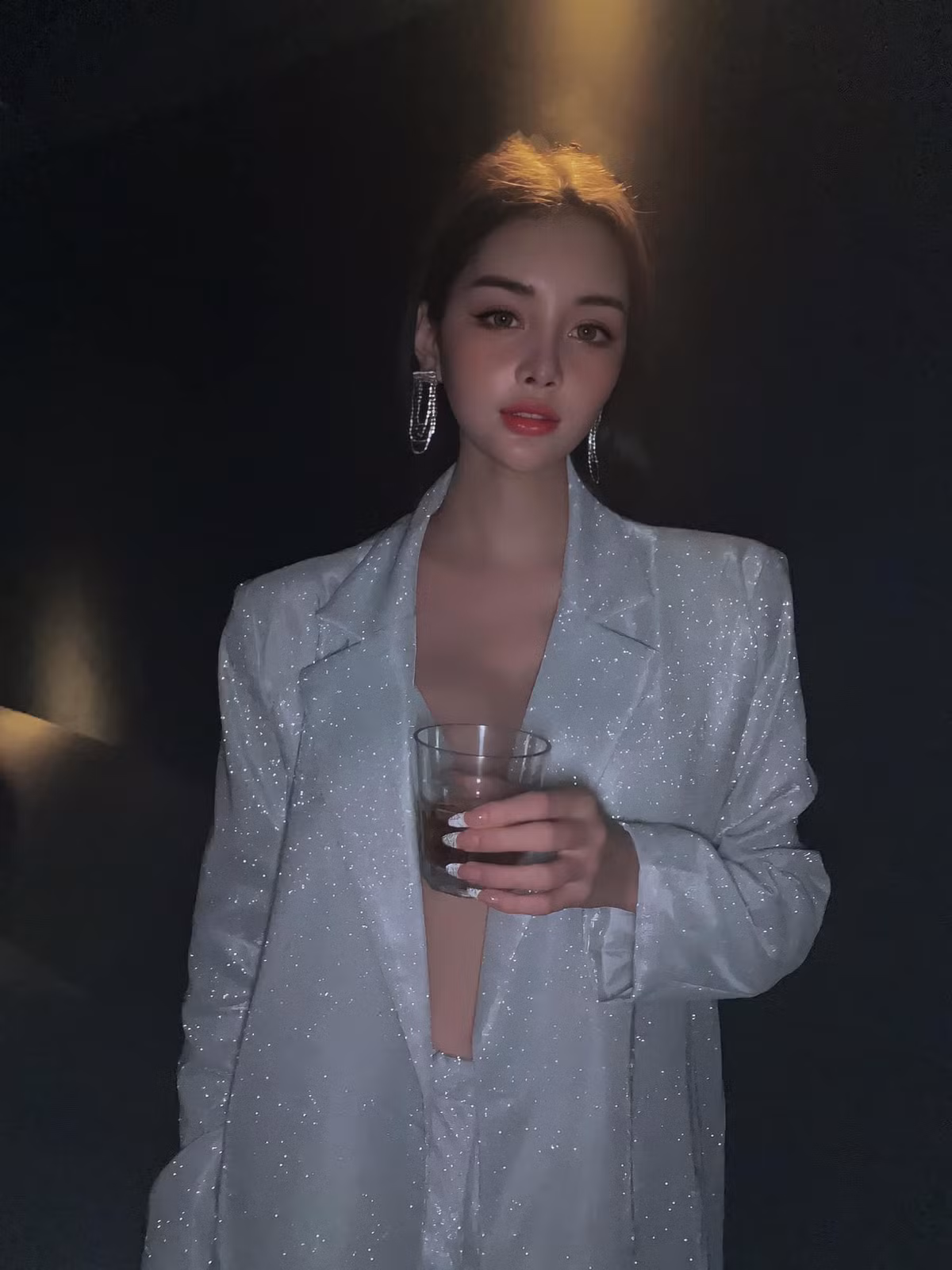 Hình ảnh tại buổi casting của cô nhận được nhiều lời khen. Đan Tiên cao 1m68 - Số đo 3 vòng: 84-64-87cm.