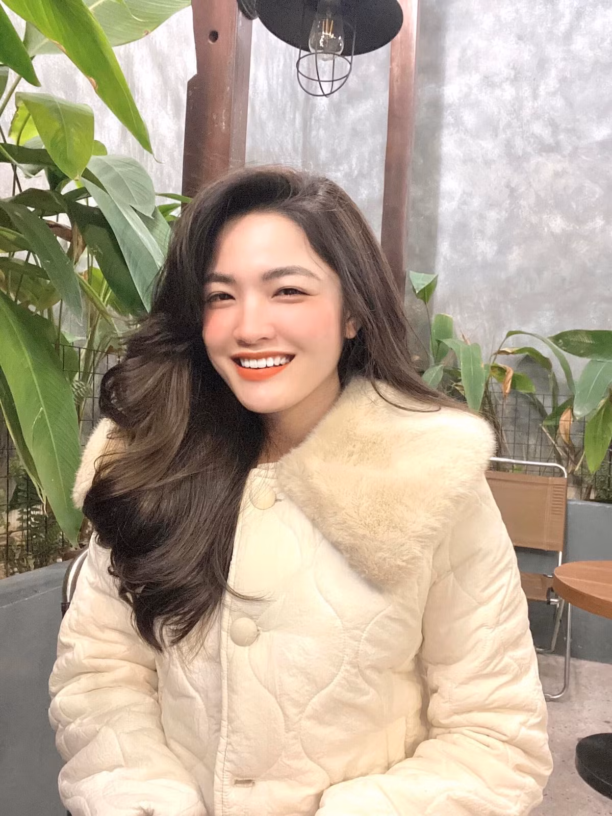 Nguyễn Quỳnh từng tốt nghiệp trường Đại học Vinh (Nghệ An) và hiện làm công việc kế toán.