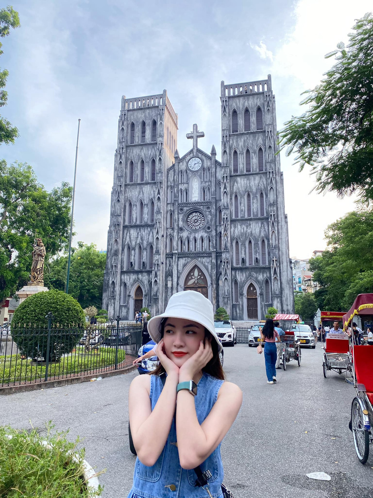 Sở hữu nhan sắc nổi bật, Nguyễn Quỳnh từng là PG.