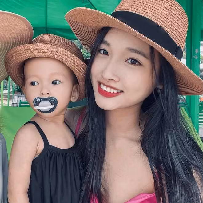 Nữ võ sĩ quê Hải Dương tâm sự, cũng giống như bao cặp đôi khác, quãng thời gian yêu nhau của cả hai cũng có đôi lần xích mích, song Cường luôn là người làm hòa với cô trước.