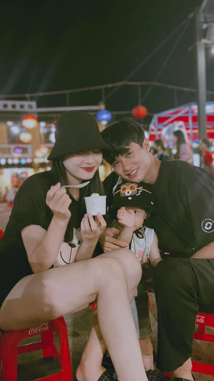 Trong kỳ SEA Games 32 vừa qua, Nguyễn Trung Cường xuất sắc giành HCV nội dung 3000m vượt chướng ngại vật nam với thành tích 8 phút 51 giây 99. Ngoài ra, anh còn giành vô số thành tích khác trước đó như HCB SEA Games 30, 2 HCV giải học sinh Đông Nam Á, HCV Giải Hong Kong mở rộng...