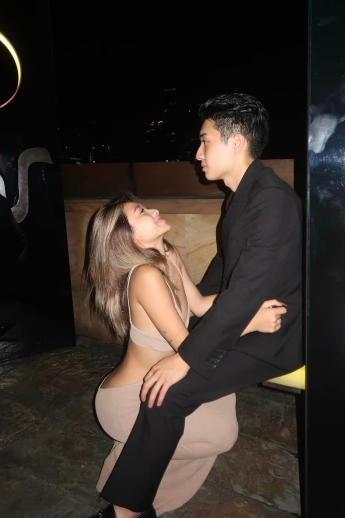 Phạm Như Phương từng dính không ít thị phi không hay. Tiêu biểu là hai vụ việc khiến nữ TikToker phải hai lần lên tiếng xin lỗi, bao gồm việc chia sẻ hình ảnh phản cảm, trái thuần phong mỹ tục của dân tộc và vụ "phông bạt" số tiền từ thiện, lấy nỗi đau của đồng bào vùng bão lũ làm cơ hội để "làm màu", đánh bóng tên tuổi.