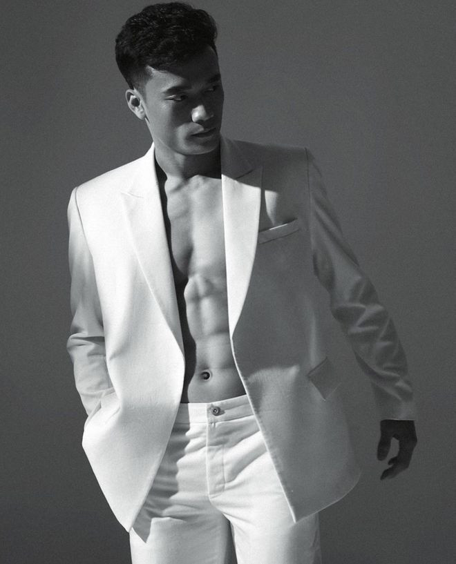 Nhân dịp đón tuổi mới cách đây không lâu, Bùi Tiến Dũng hiếm hoi chia sẻ suy nghĩ về chuyện nổi tiếng nhất thời.