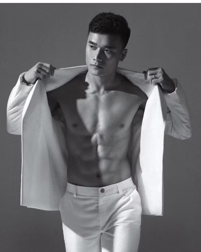 Bùi Tiến Dũng từng viết: "Có một người từng nhắn cho Dũng một câu như thế này! Cho dù có đánh mất đi sự nổi tiếng. Cho dù có đánh mất đi sức khỏe. Cho dù có đánh mất đi của cải, tiền bạc, vật chất nhưng đừng để mất đi trái tim và tâm hồn ấm áp của mình".