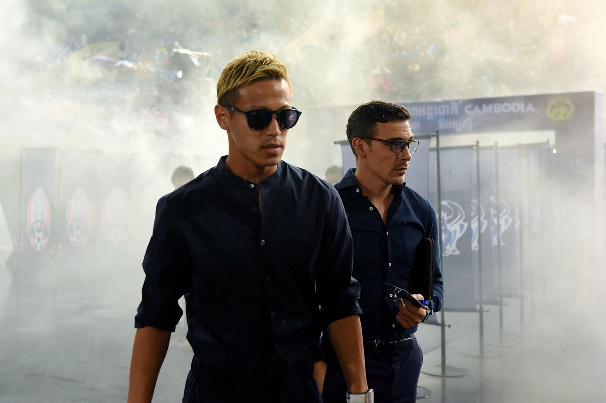 Honda có 98 trận thi đấu cùng ĐTQG Nhật Bản, góp mặt tại 3 kỳ World Cup và có 37 bàn thắng.