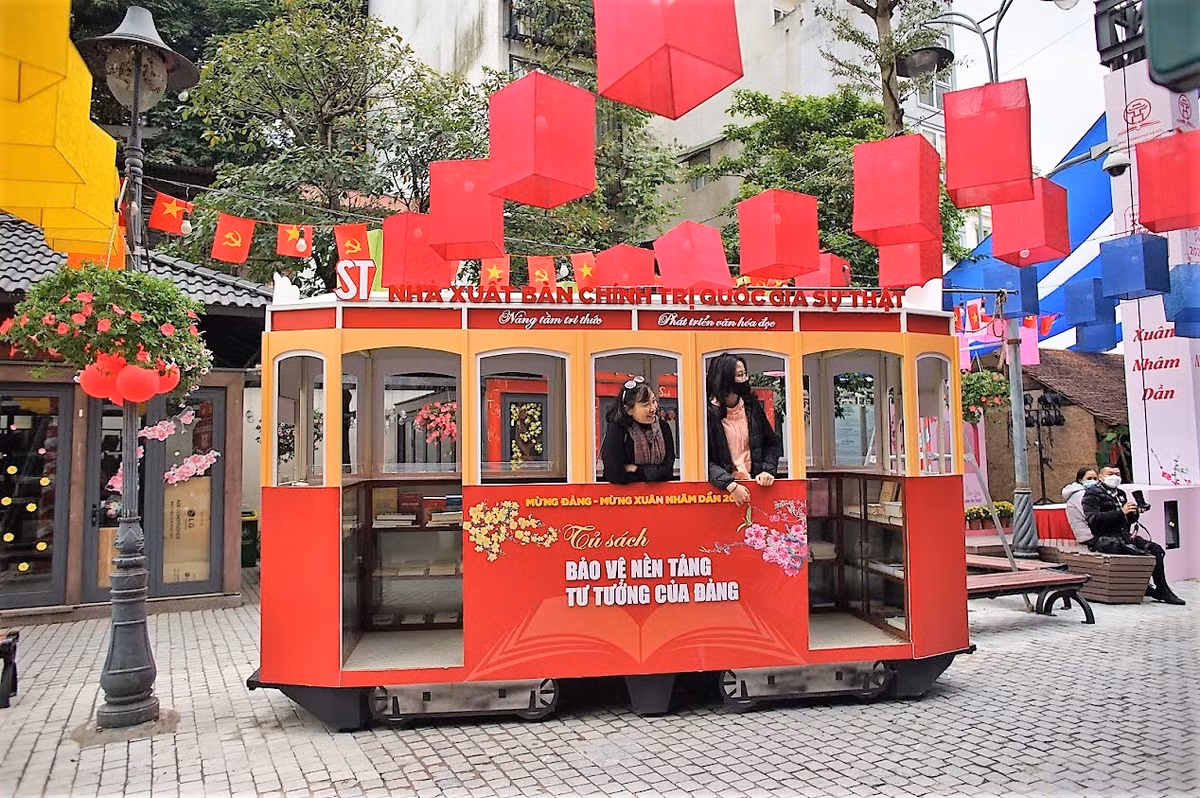 Cũng theo chia sẻ của đại diện BTC, phố Sách Xuân Nhâm Dần năm nay sẽ được thay đổi thời gian tổ chức so với những kỳ Phố Sách Xuân trước đây